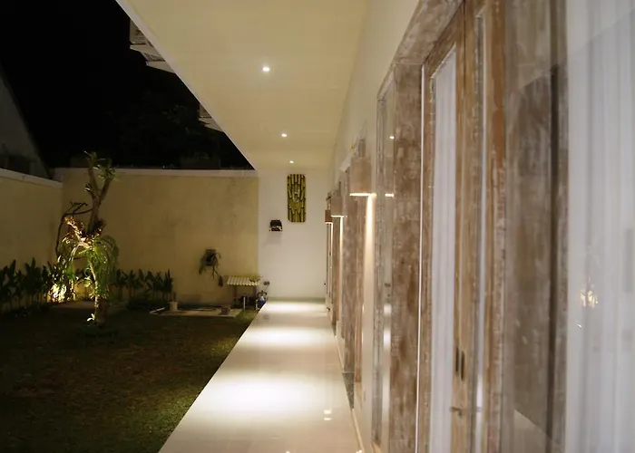 Sugiras Living Casa de hóspedes